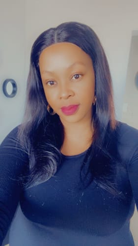 Customer photo review of Peruvian 5x5 Lace Wig - Straight