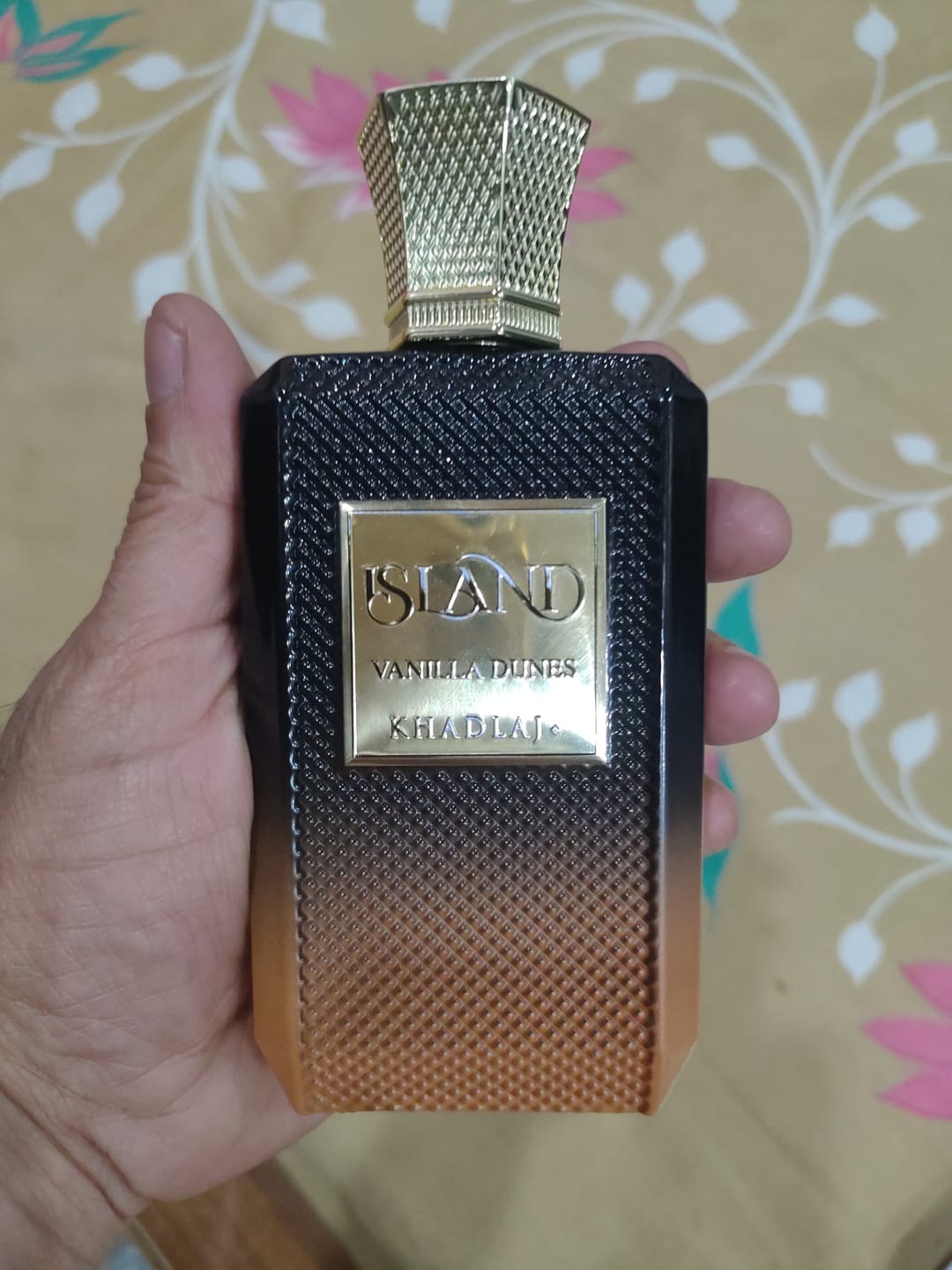 Customer photo review of Khadlaj Island Vanilla Dunes Extrait De Parfum For Unisex