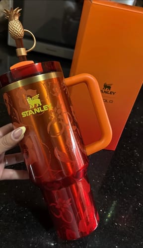 Customer photo review of Stanley 1913 x LoveShackFancy Quencher H2.O Flowstate™ Tumbler with Handle | 1.18L