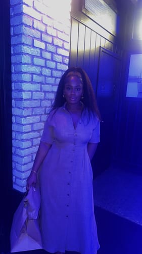 Customer photo review of CurlyMe 3 In 1 Half Wig Kinky Straight Glueless Install Half Wig With Draw-string Beginner Friendly