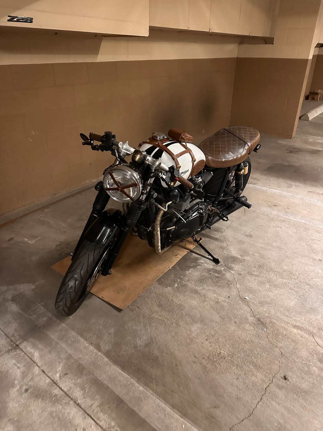 Customer photo review of tank strap right side fuel inlet