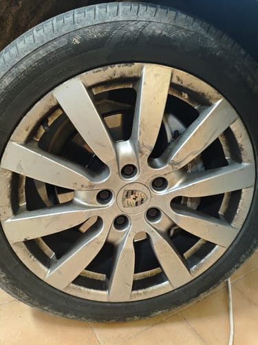 Customer photo review of Limpia Llantas