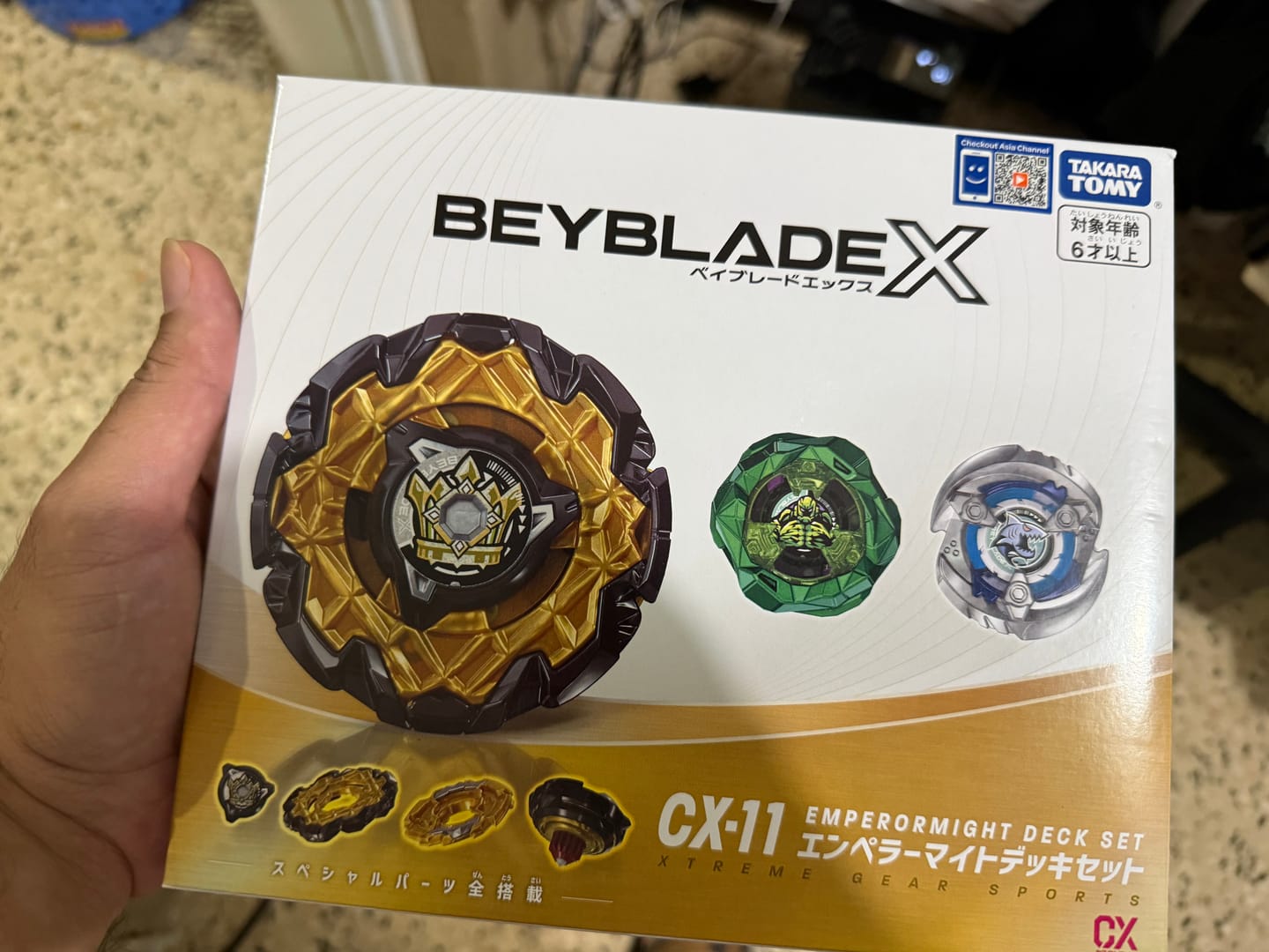 Customer photo review of Takara Tomy Beyblade X CX-11 EmperorMight DECK SET