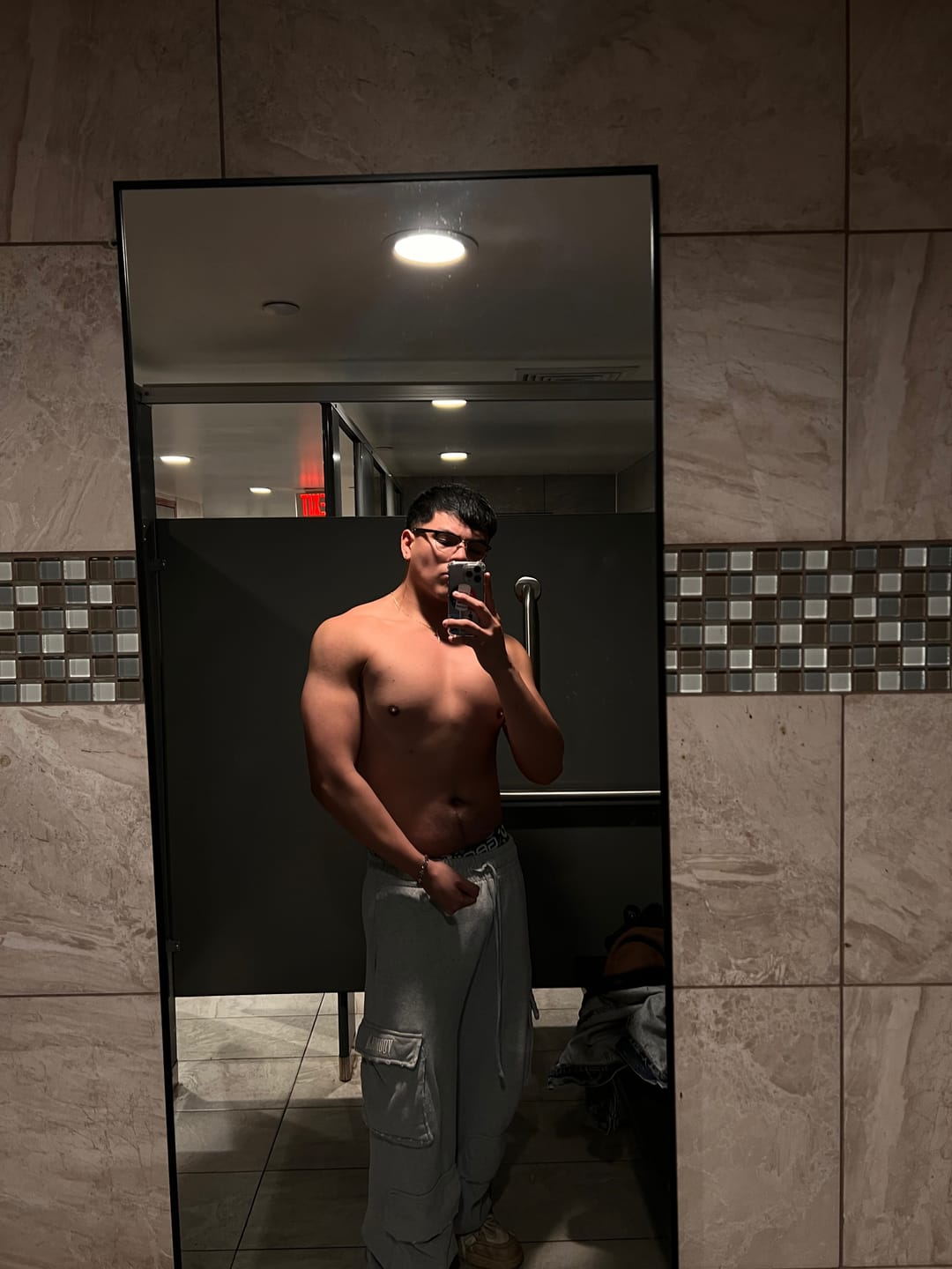 Customer photo review of 2033 - Heritage Cargo Sweats