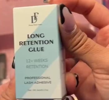 Customer photo review of 0.3-0.5s Super Fast Drying Long Retention Lash Glue