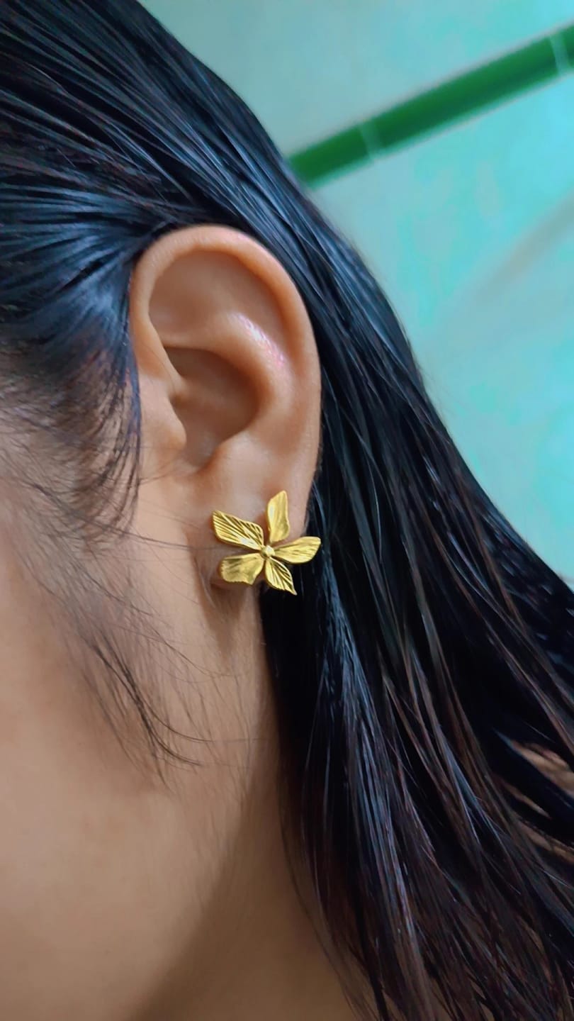 Customer photo review of Aretes Jasmine