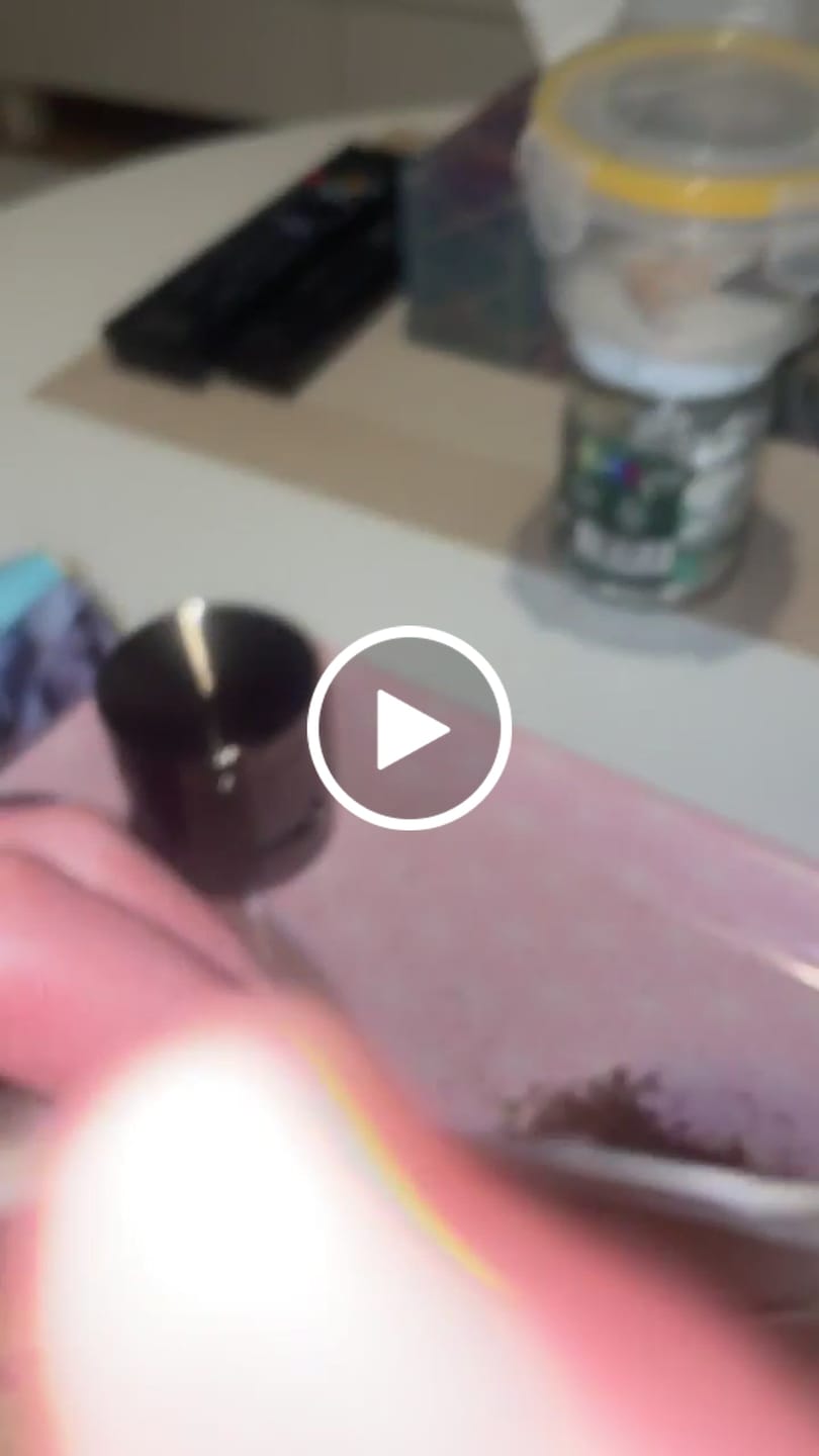 Customer video review of Amnesia Runtz 9H-HHC Cali Blüte – Premium Indoor | Süß-fruchtiger Sativa-Hybrid