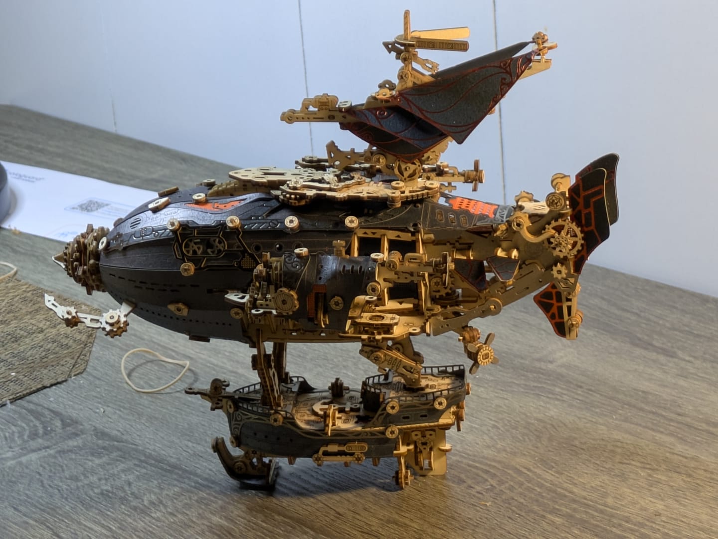 Customer photo review of Rokrgeek Steampunk Airships 3D Wooden Puzzle