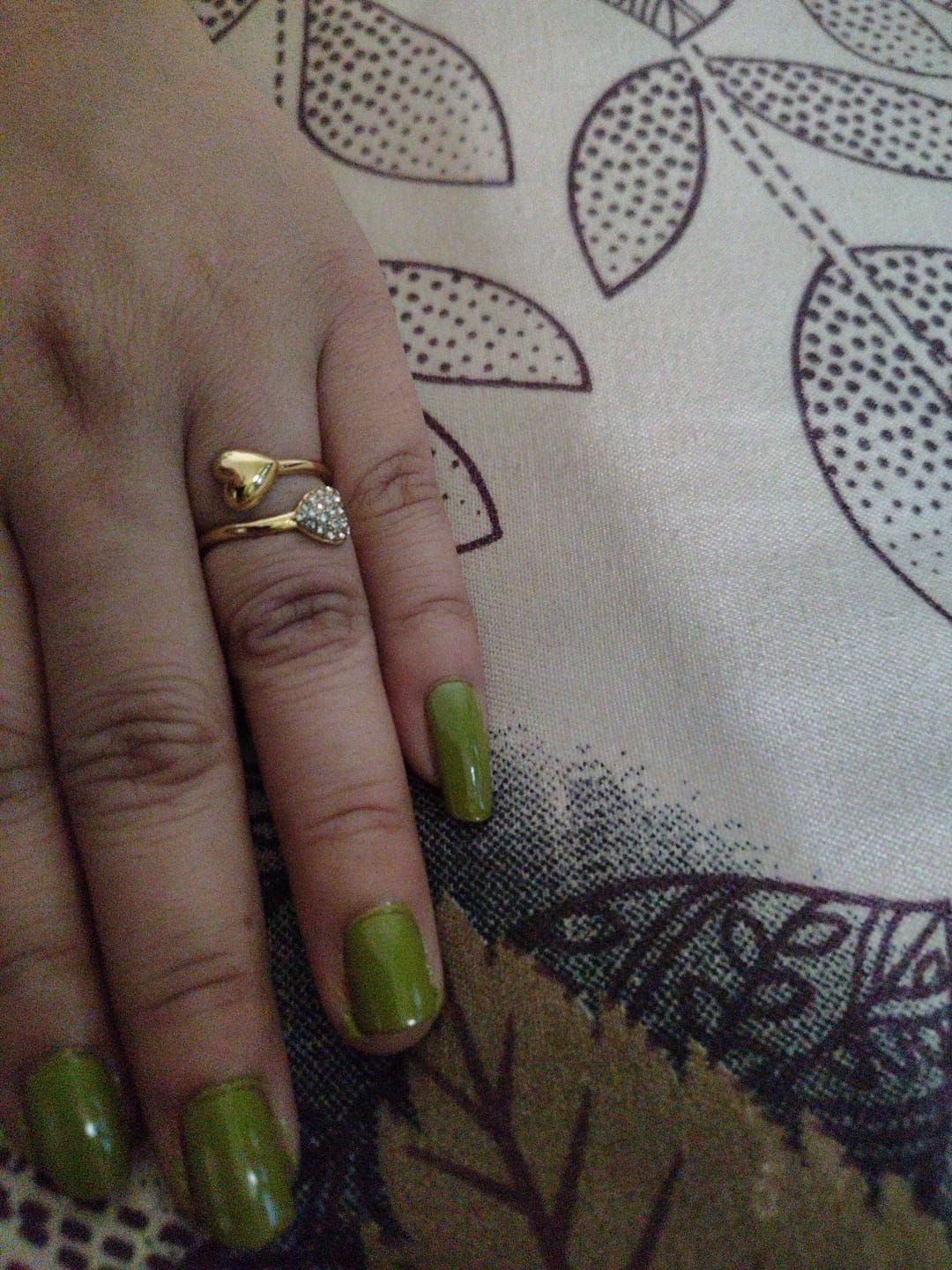 Customer photo review of Gold Stone Studded Heart Shaped Ring