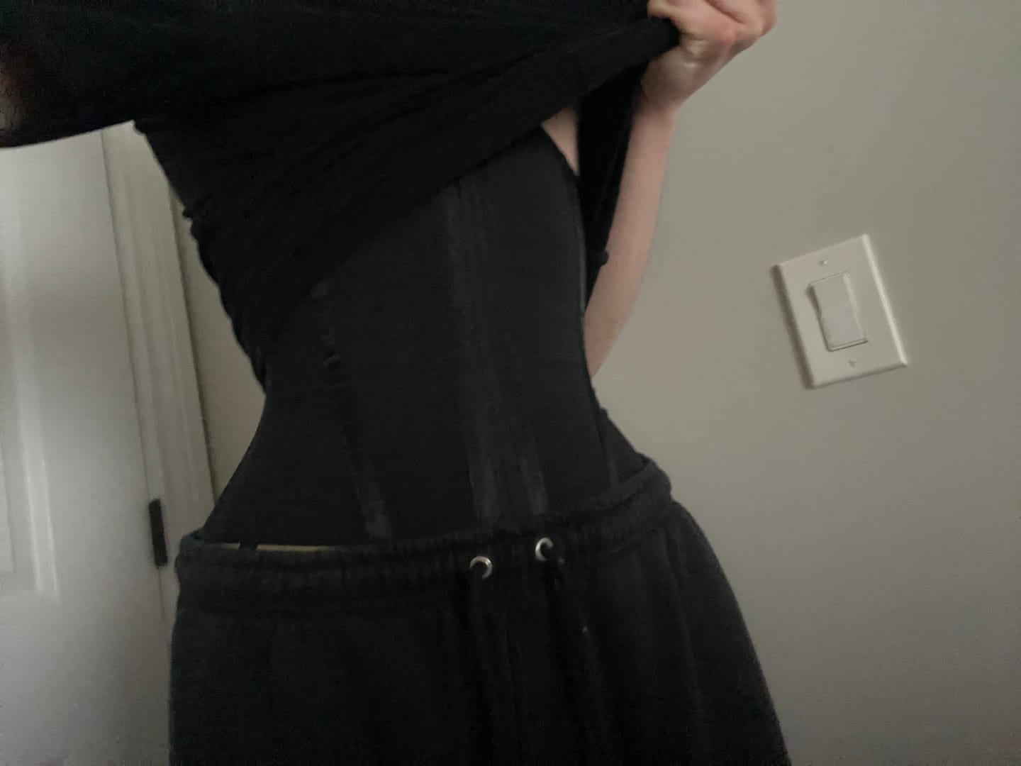 Customer photo review of Black Waist Trainer