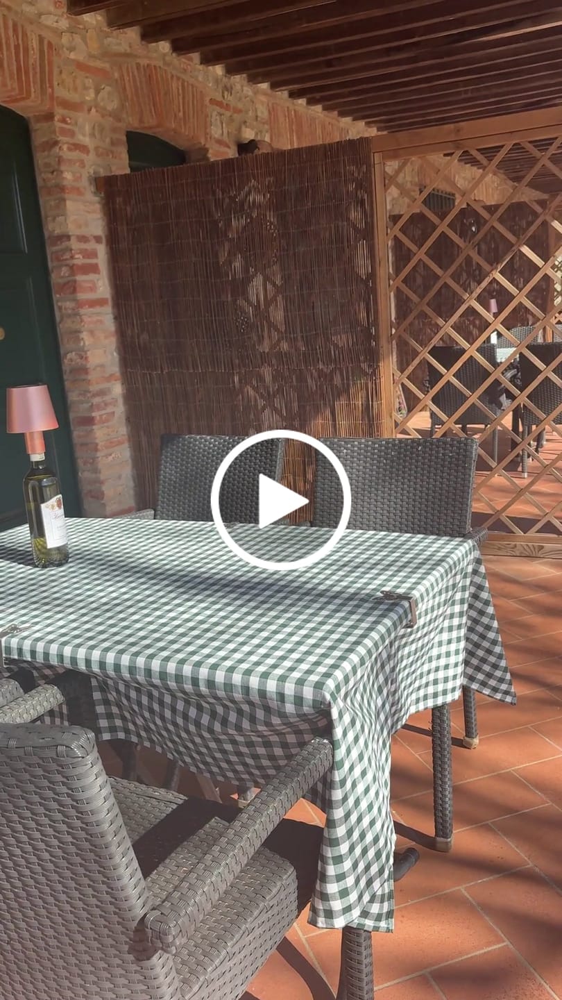 Customer video review of Tovaglia rettangolare da 4 - 6 - 12 - 18 - 24 posti fantasia Quadretti Linea Shabby Chic Country