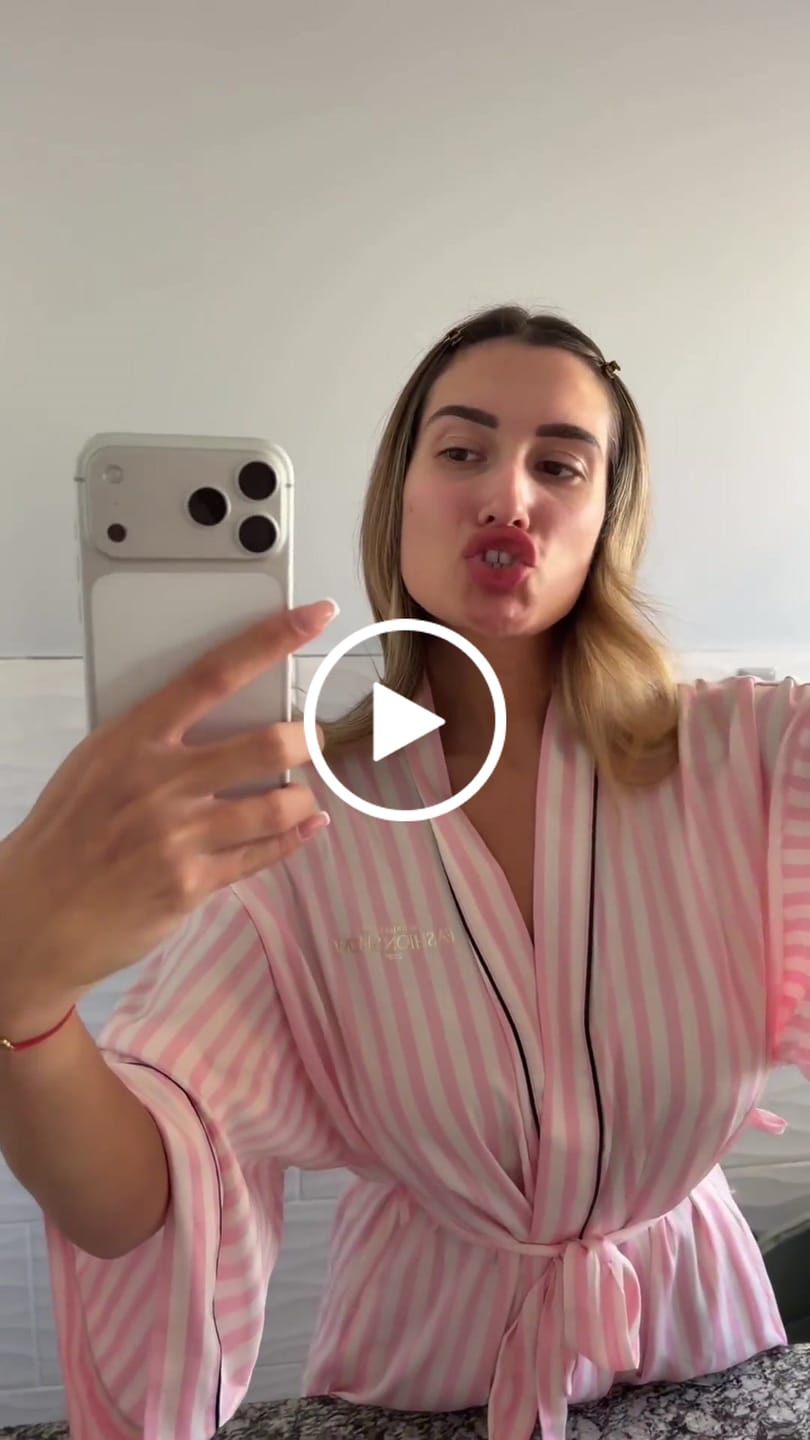Customer video review of The Studio Wrap / White