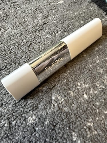 Customer photo review of Color Changing Foundation Stick™️