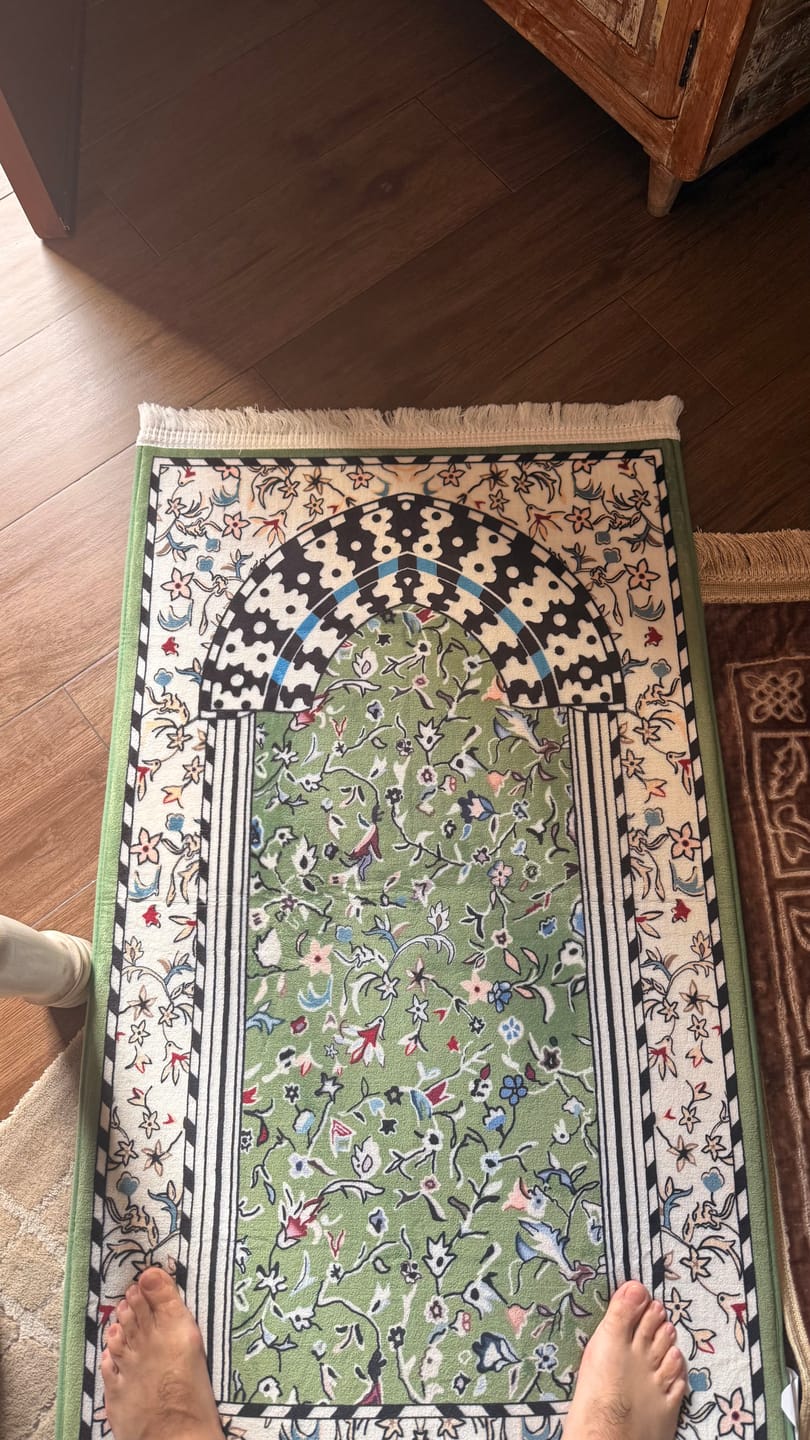 Customer photo review of Minbar Al Rawda Padded Prayer Mat