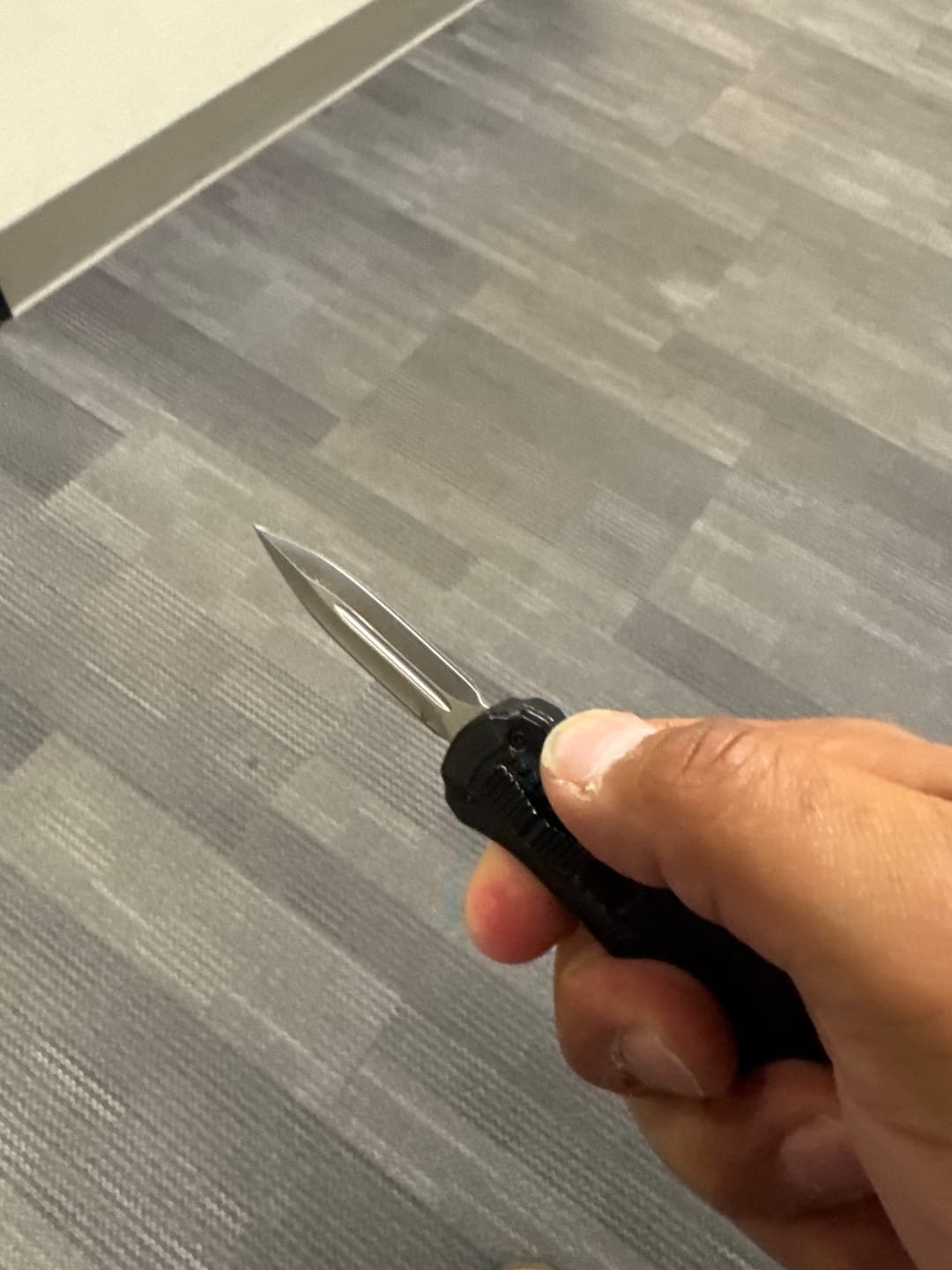 Customer photo review of VT Black Rocket Mini OTF Knife