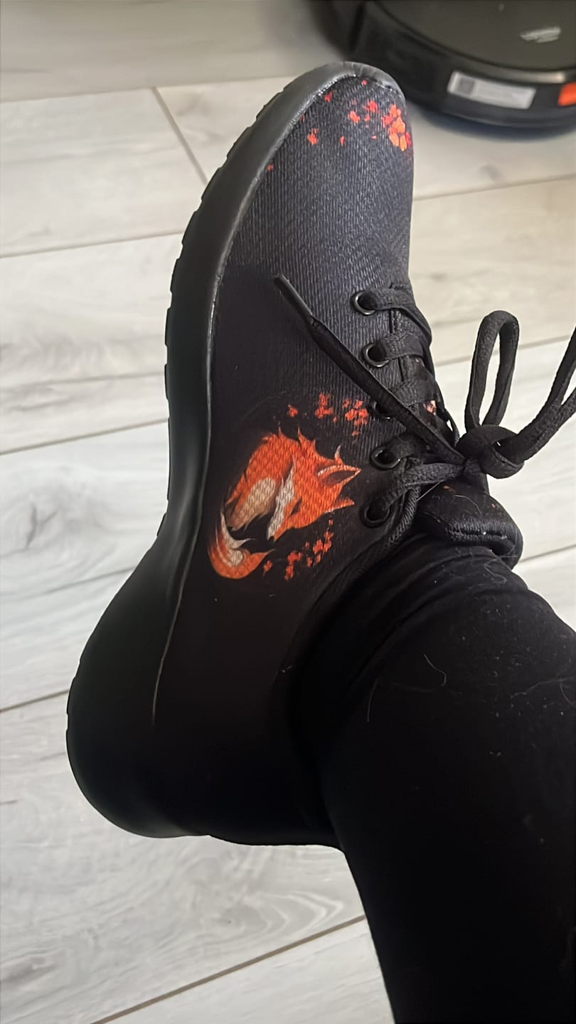 Customer photo review of Sneakers Kitsune