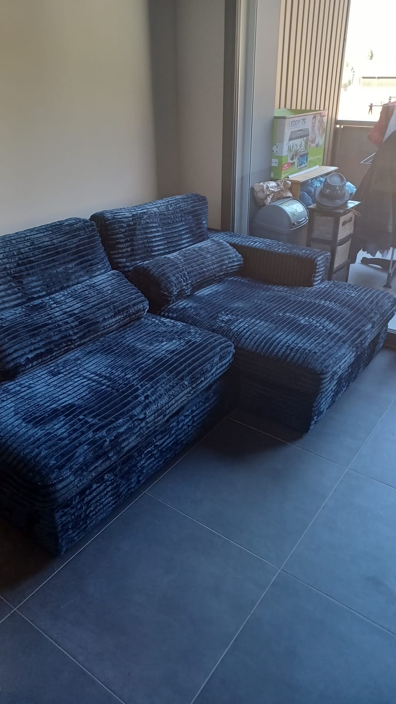 Customer photo review of Canapé d'angle convertible grande méridienne MONTPARNASSE
