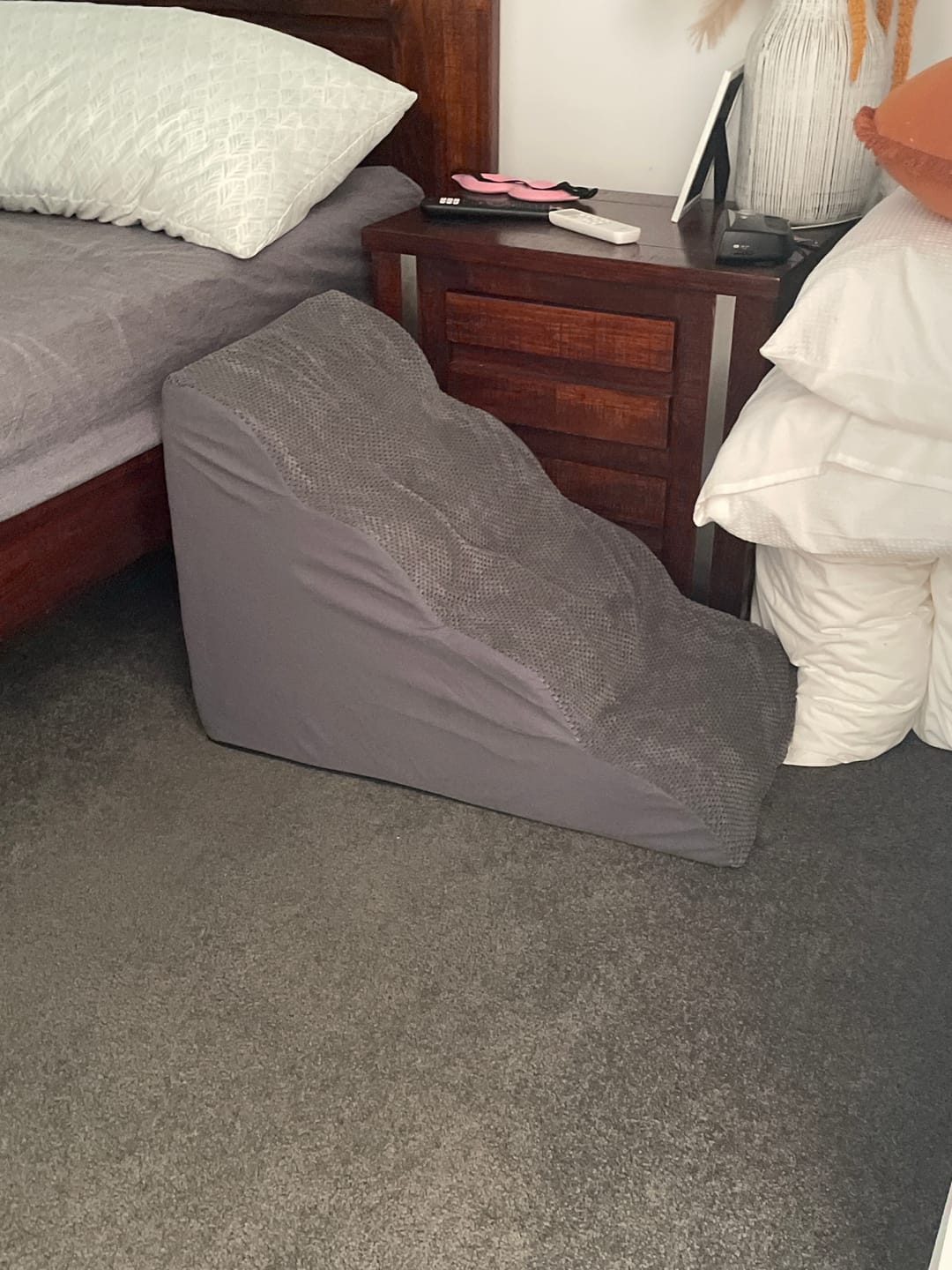 Customer photo review of Soft Foam Dog Stairs – Non-Slip Dog Steps for Beds & Couches