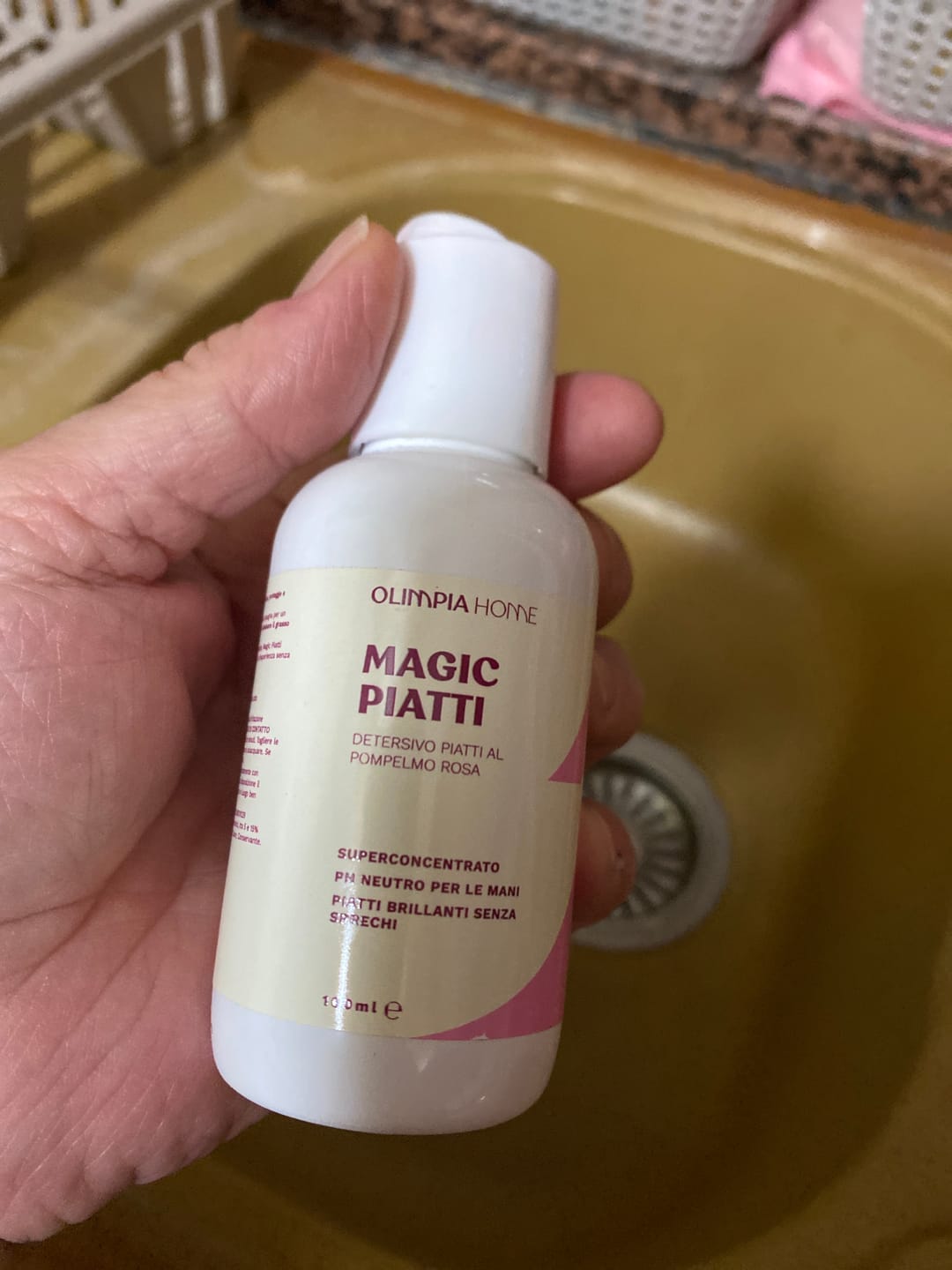 Customer photo review of Magic Piatti Ml.500 - Detersivo Piatti al Pompelmo Rosa