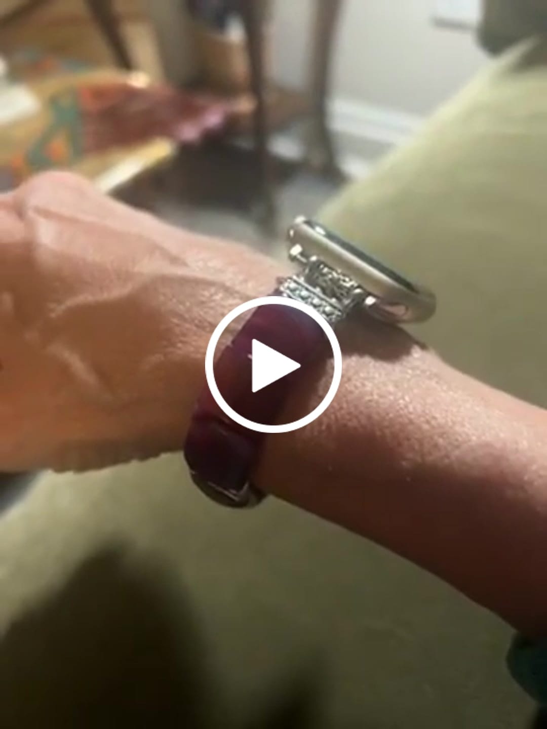 Customer video review of Amethyst Aura Agate Stretch Apple Watch Strap