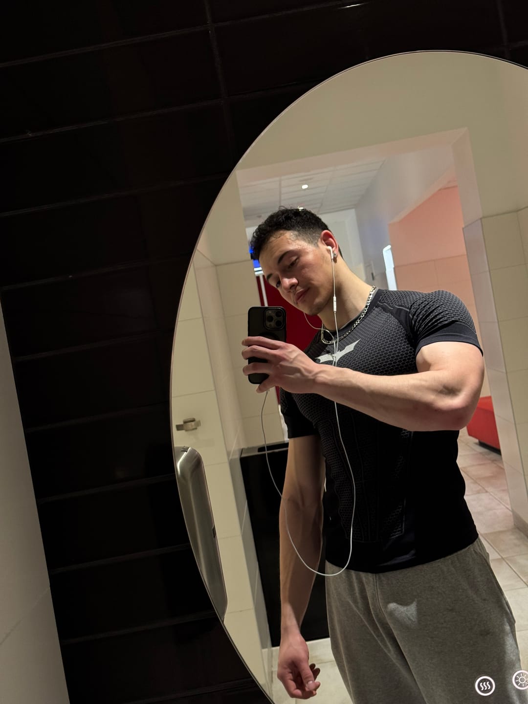 Customer photo review of 4259 - Batman Compression Tees