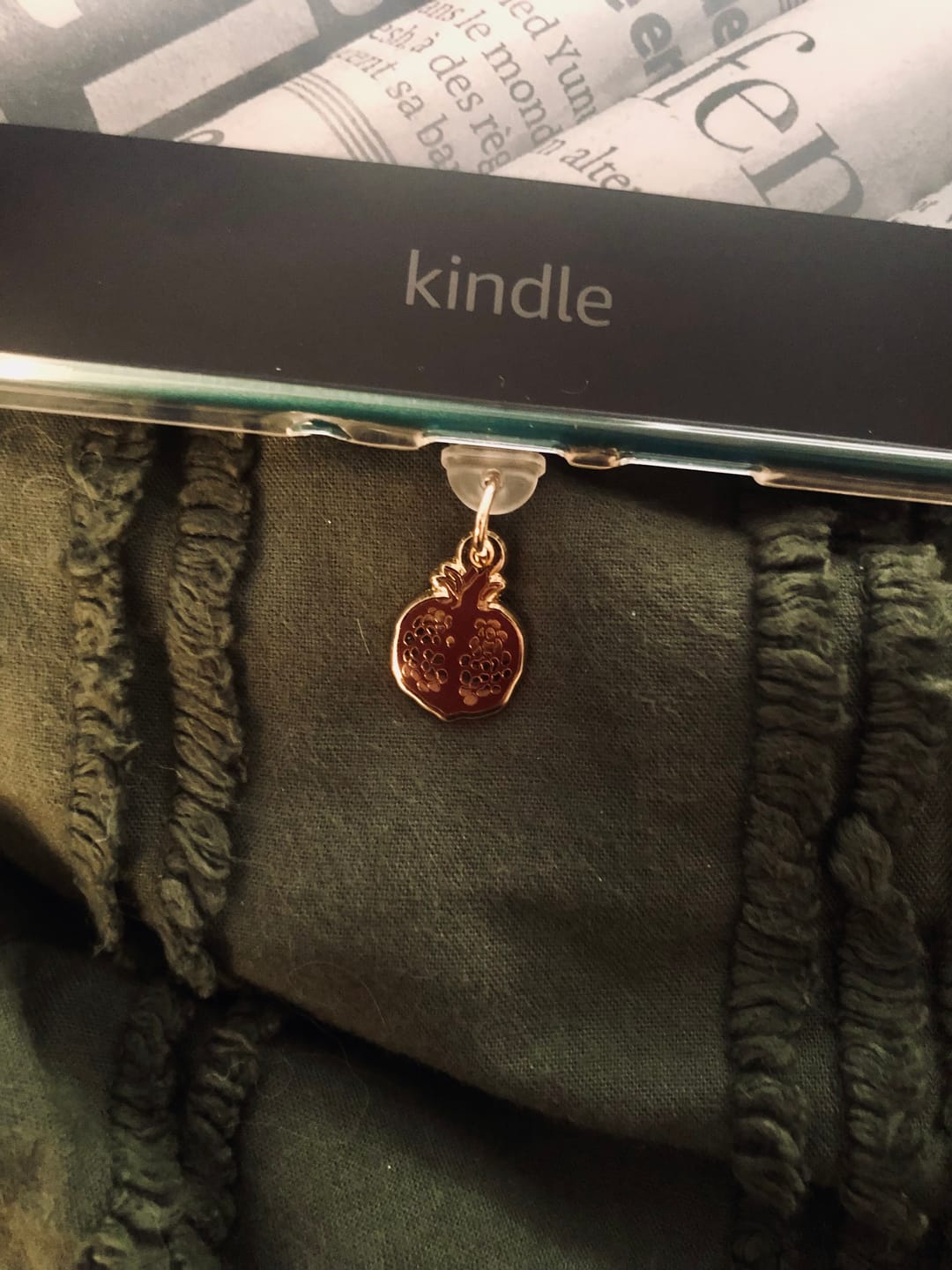 Customer photo review of Pomegranate Dust Plug