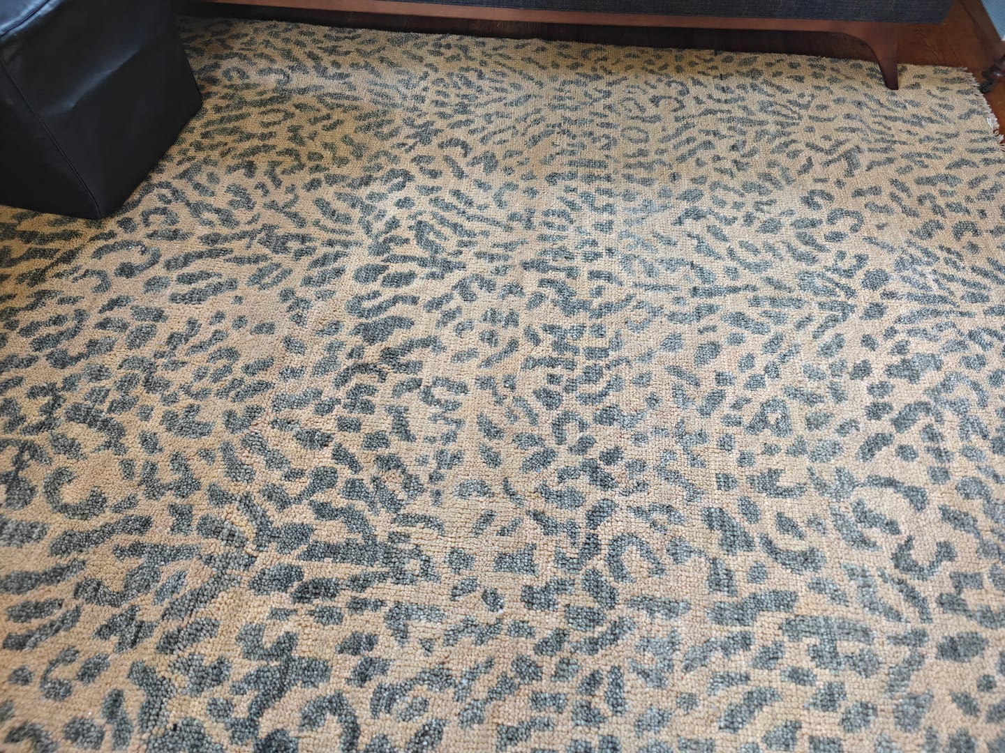 Customer photo review of Golden-Brown and Charcoal Modern leopard Design Hand knotted multi Size wool area rug