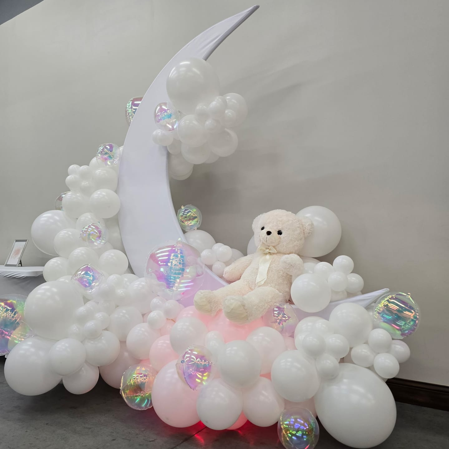 Customer photo review of 6.5ft Portable Crescent Moon Shape Stand for Baby Showers & Birthday & Wedding Events