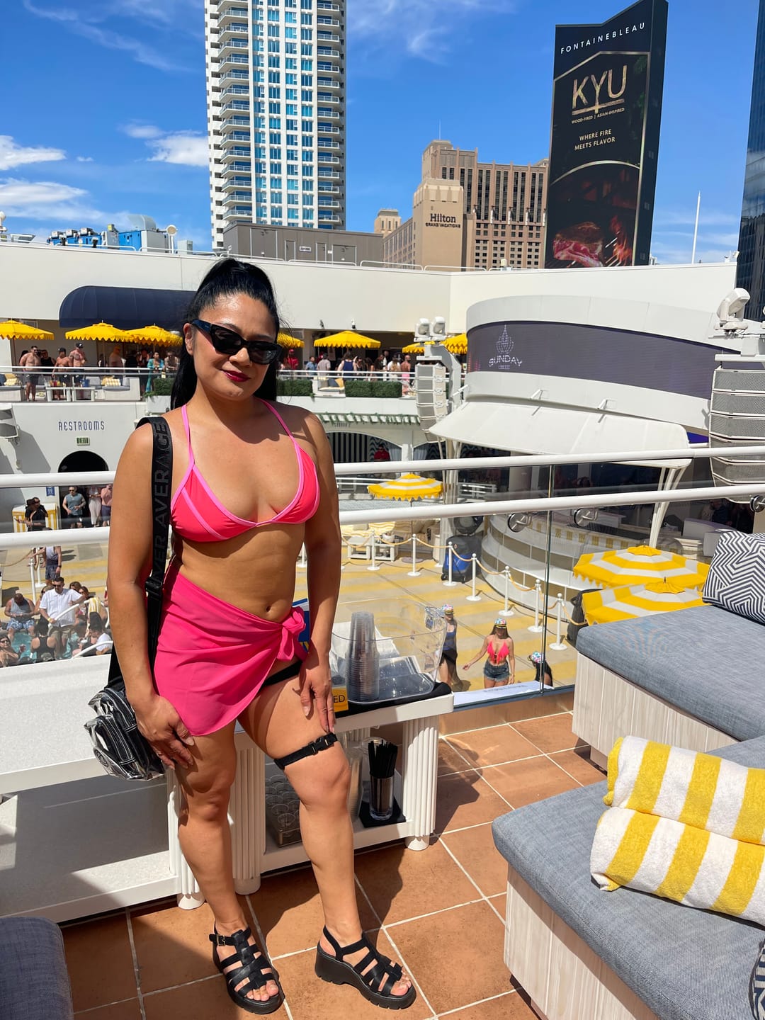 Customer photo review of LILY Melon Pop Minimal Triangle Top
