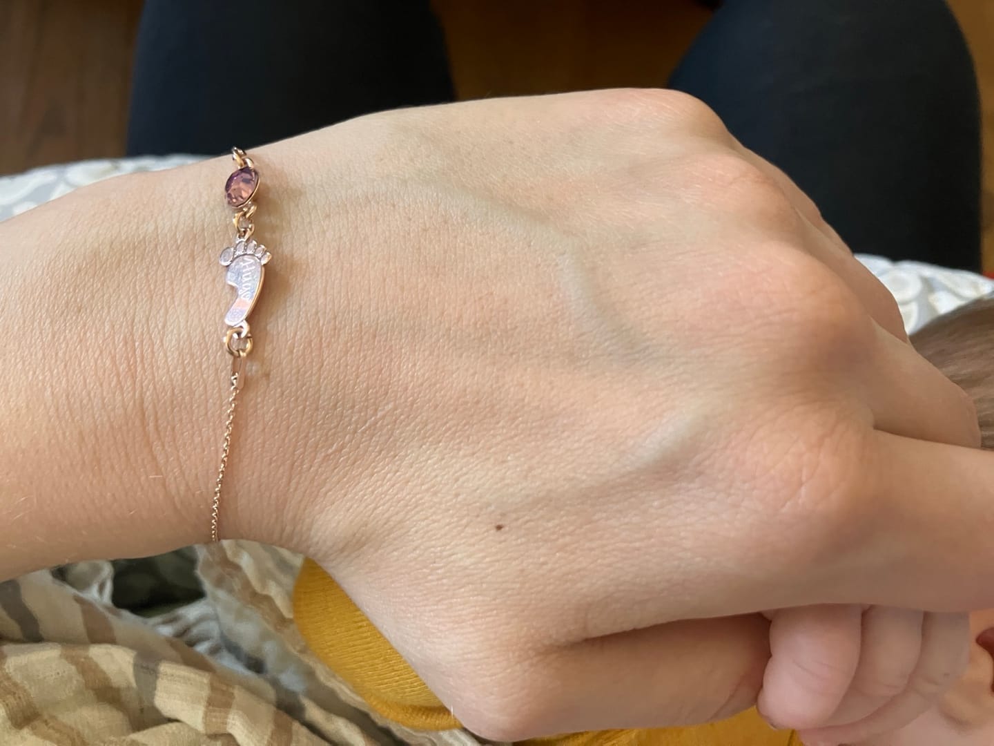 Customer photo review of Armband "Babyfuß"