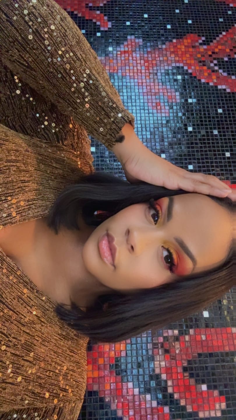 Customer photo review of P. Louise Unlock Your Creativity Rainbow Eyeshadow Palette