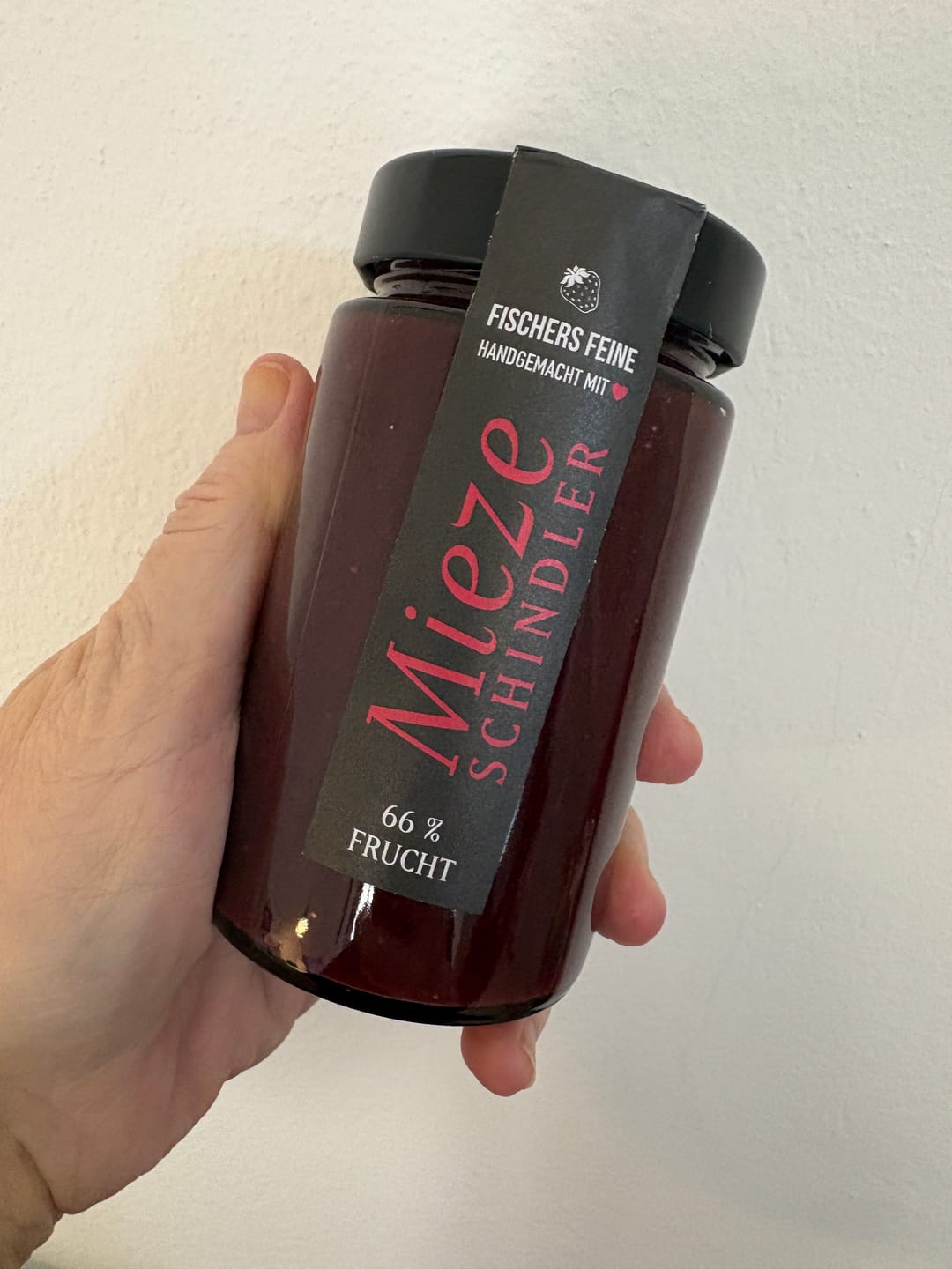 Customer photo review of Erdbeerfruchtaufstrich Mieze Schindler