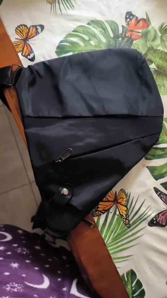 Customer photo review of SecuBag | Anti-Theft Urban Crossbody Bag