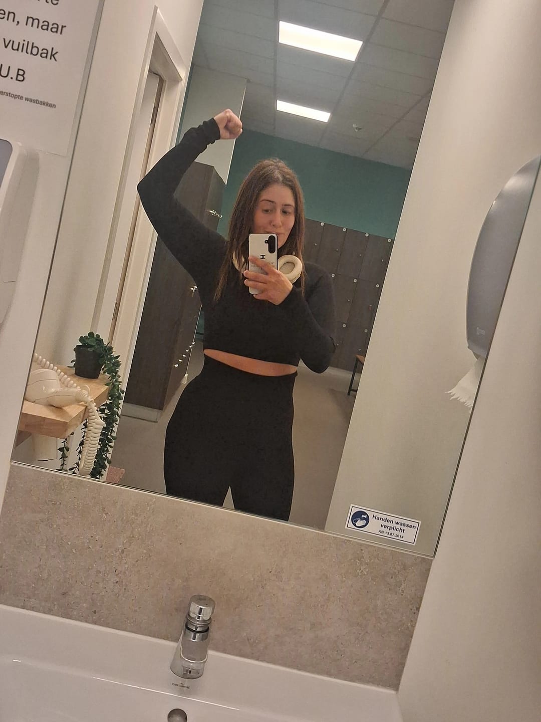 Customer photo review of Midnight Sculpt Seamless