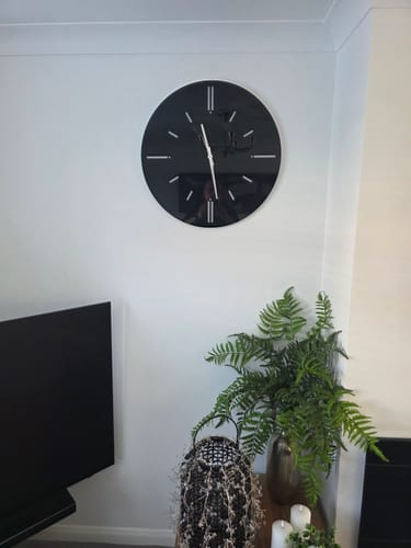 Customer photo review of Minimal - Glass Wall Clock