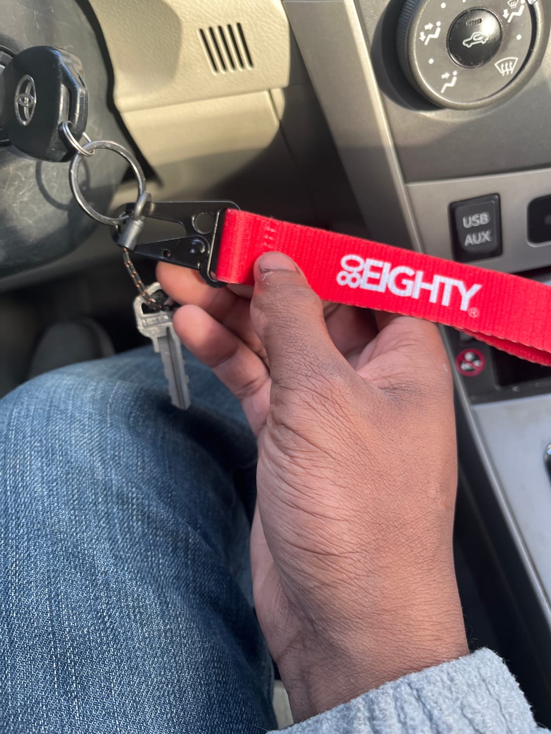 Customer photo review of 80Eighty® Remove Before Launch WristStrap