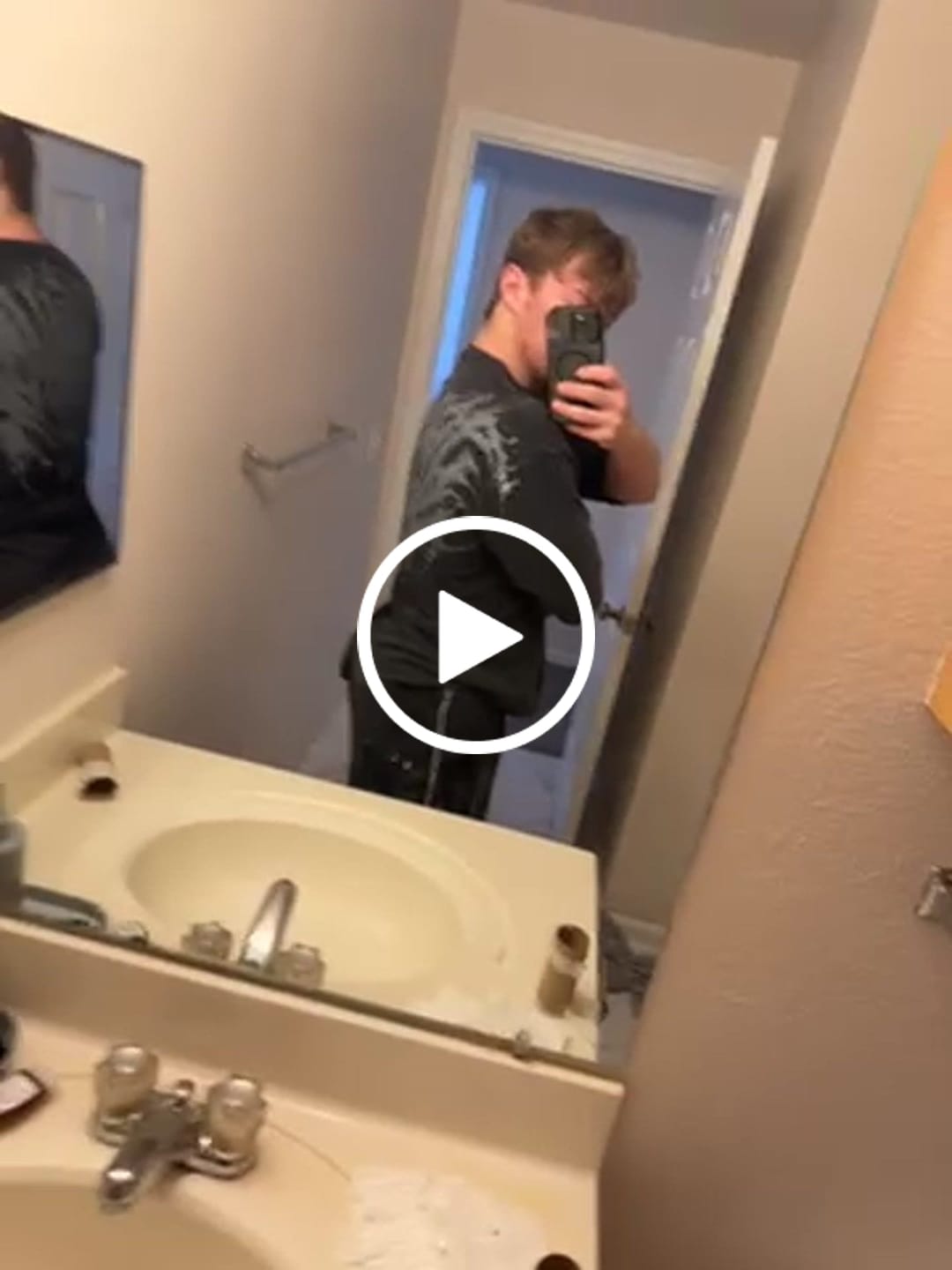 Customer video review of 4185 - Chaos Tees