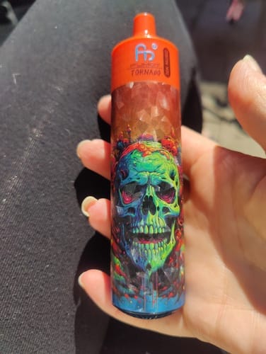Customer photo review of Fumot Tornado 30K Music - Vaper Desechable - Cigarrillo Electrónico - 2% - 30000 Caladas