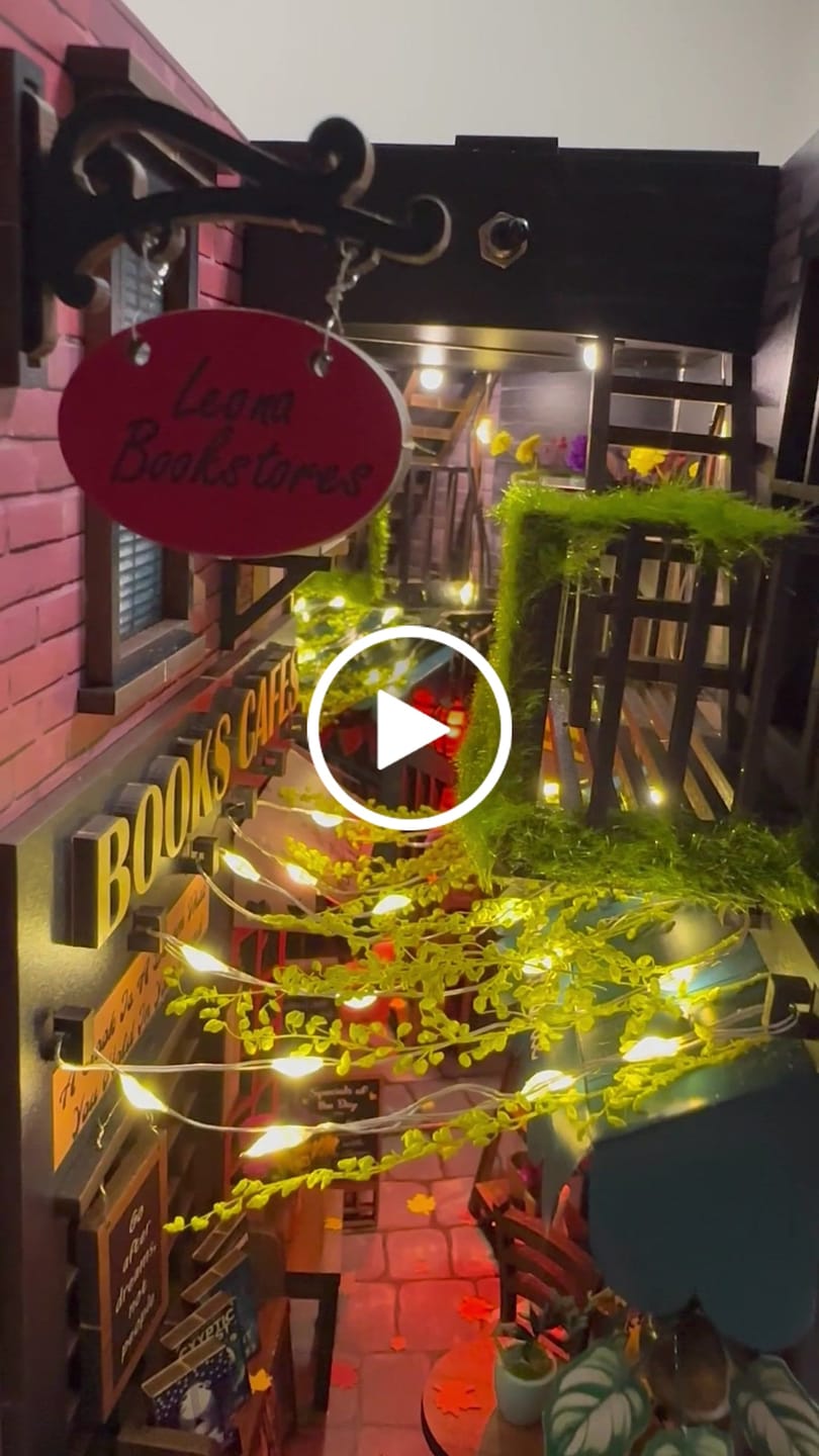 Customer video review of Dreamy MiniAlley - Booknook DIY kit