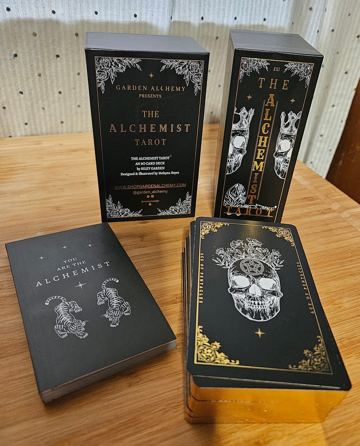 Customer photo review of THE ALCHEMIST TAROT