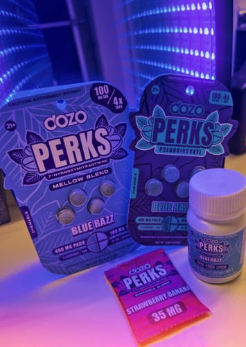 Customer photo review of 4ct 100mg Dozo PERKS 7-HYDROXYMITRAGYNINE | 400 mg per PACK