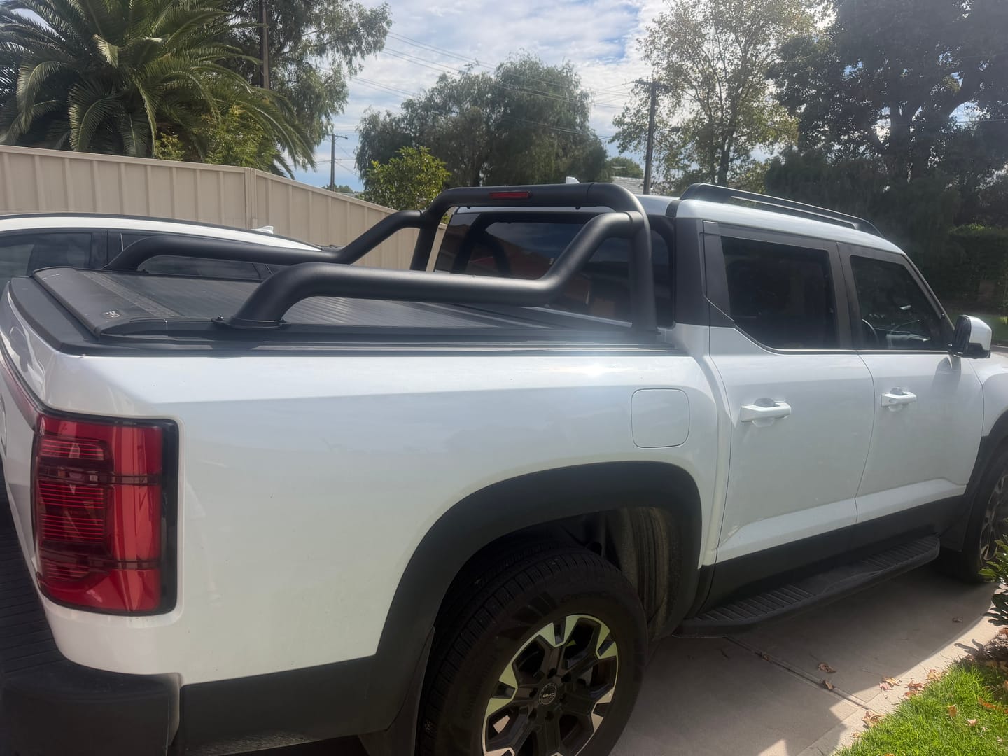 Customer photo review of Extended Sports Bar for UniUte Roller Shutters