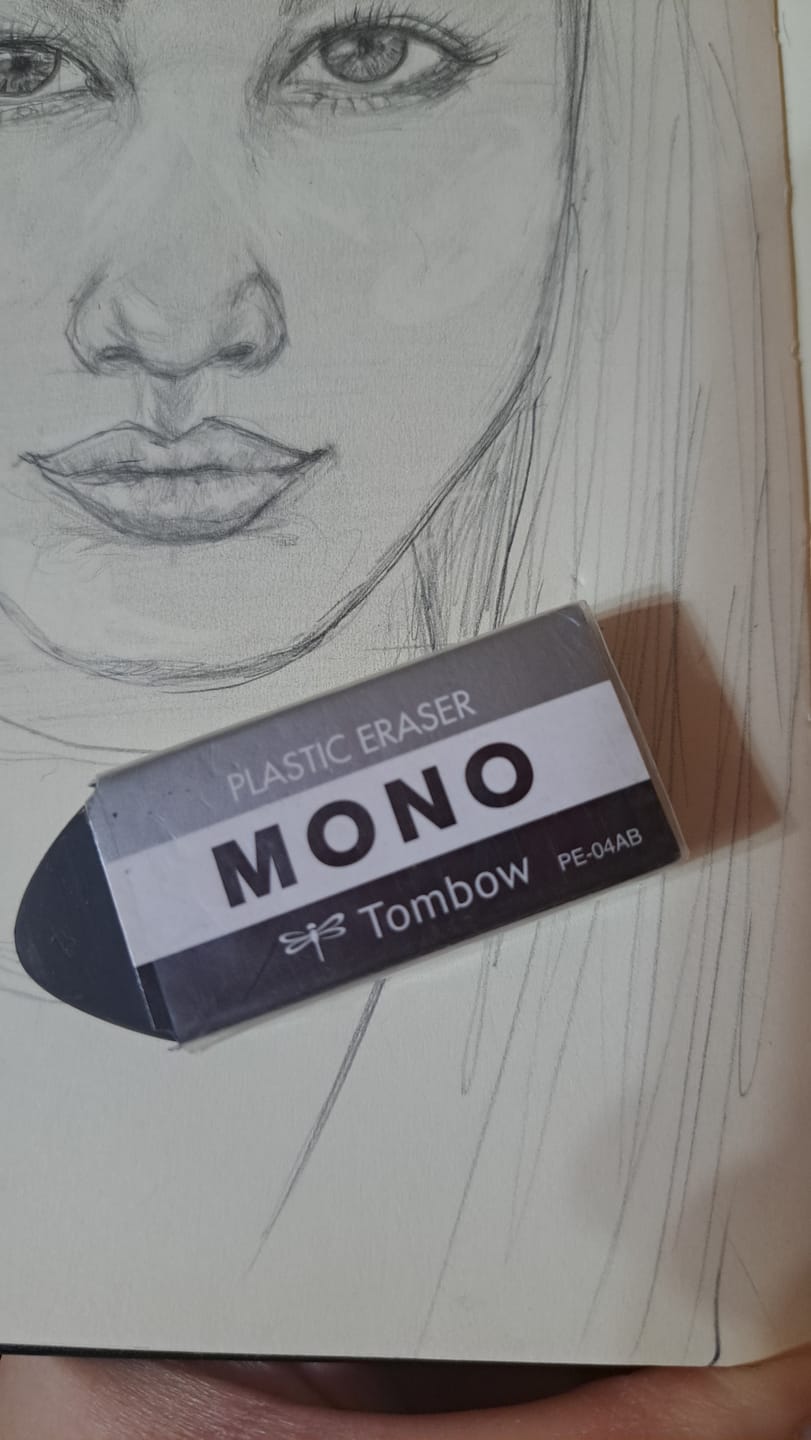 Customer photo review of Tombow - Goma Mono Black Plastic Eraser