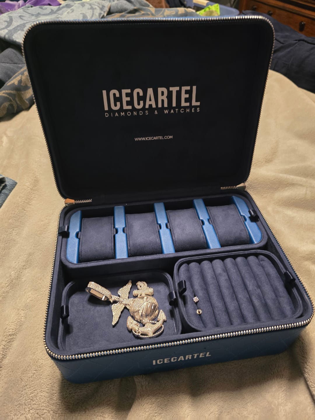 Customer photo review of IceCartel™ Leather Jewelry Box