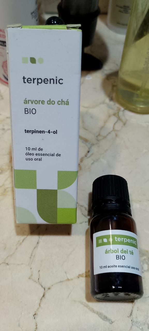 Customer photo review of Aceite esencial de árbol de té