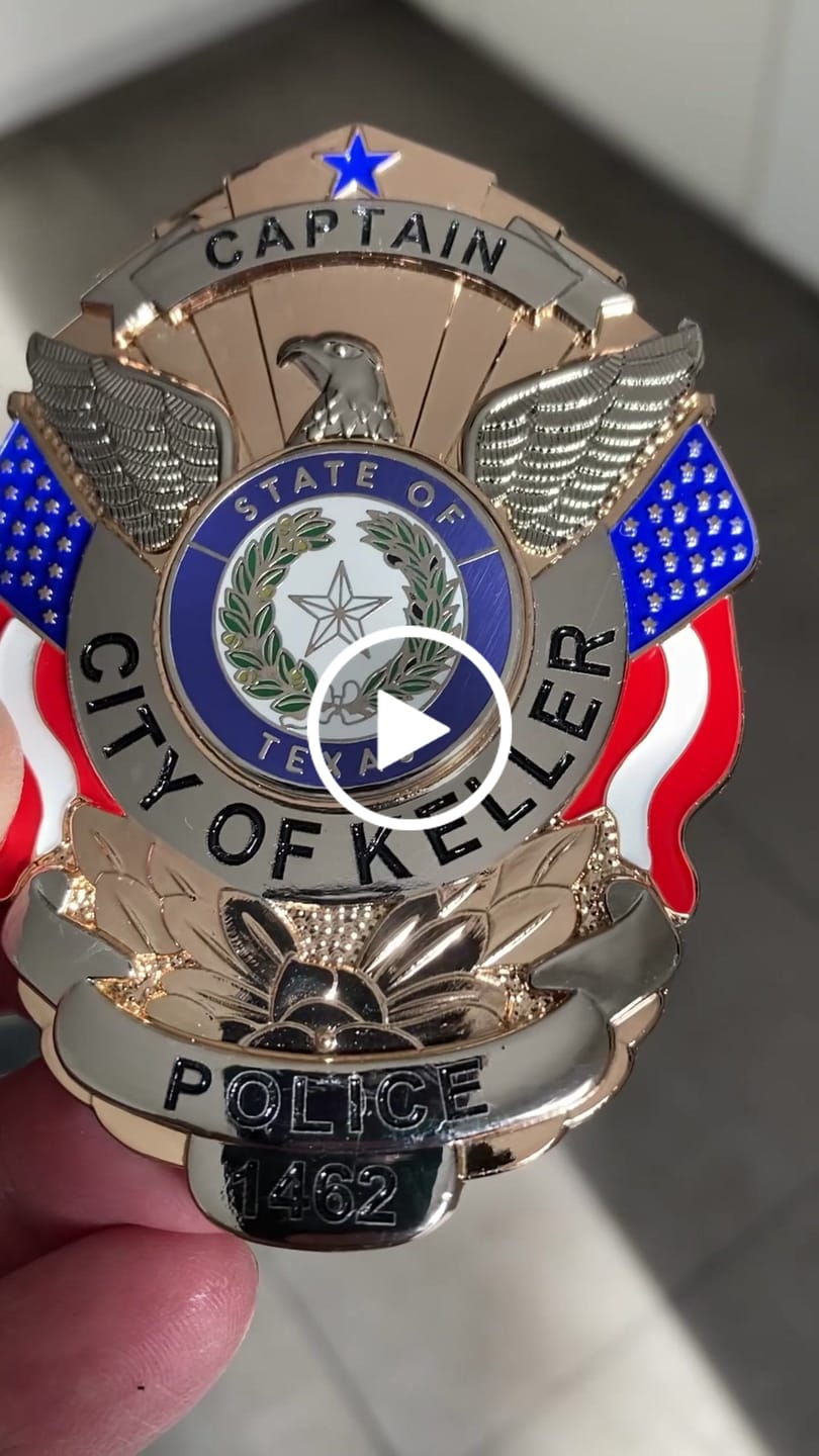 Customer video review of Customizable Badge BA23
