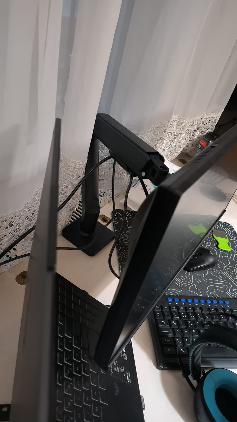Customer photo review of Hareketli Monitör Kolu 2026 Ergonomik Gazlı