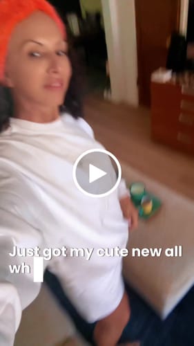 Customer video review of W5129 - Emblem Embossed Crewneck