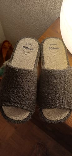Customer photo review of Zapatilla casa Gomus punta abierta