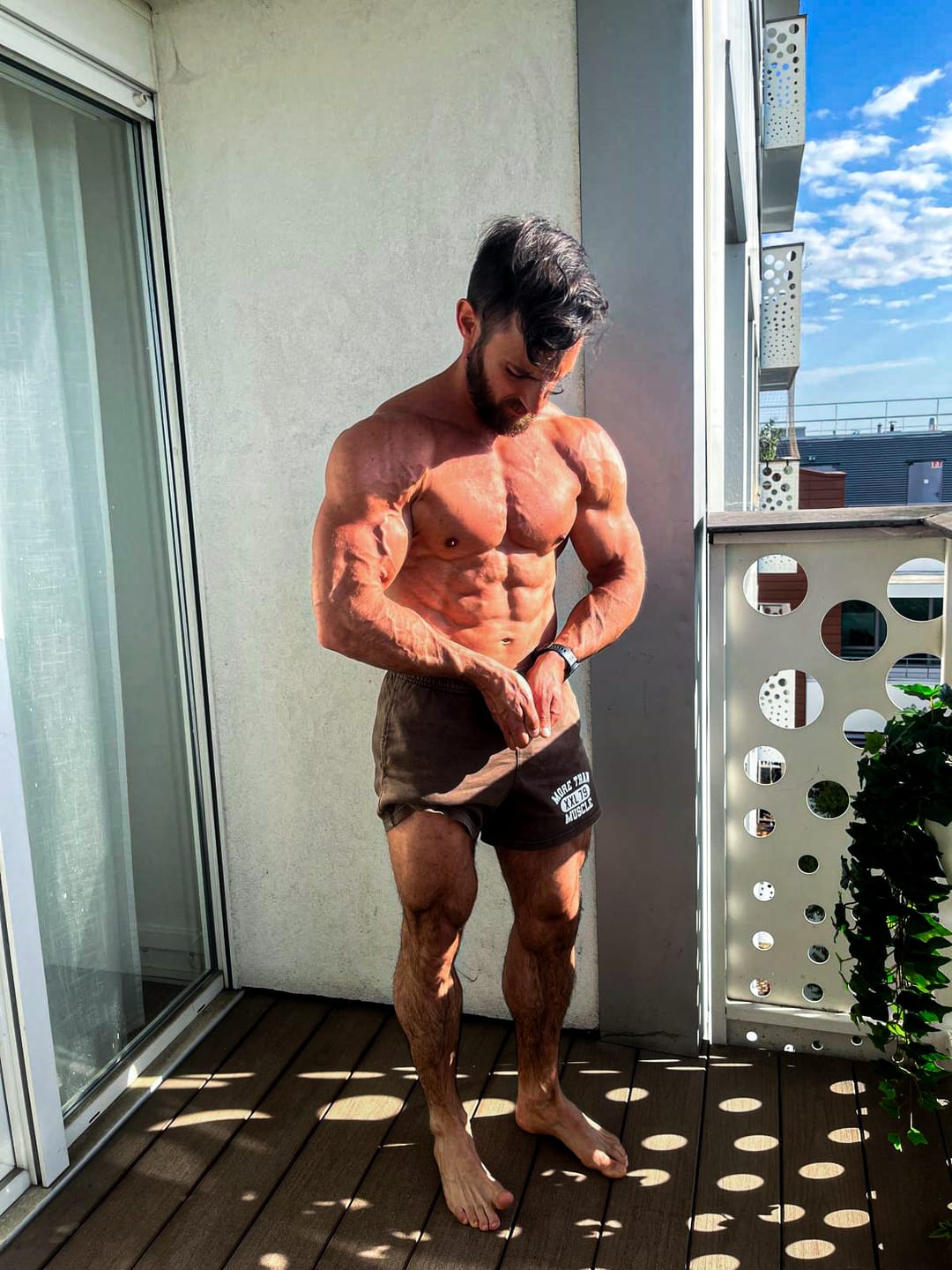 Customer photo review of New Cotton Gym Shorts - Brown